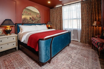 room-image