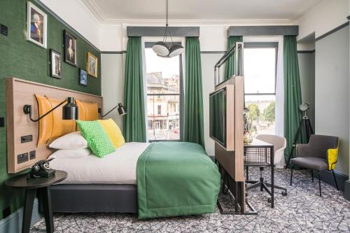 room-image