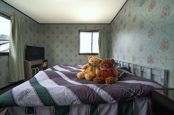 room-image