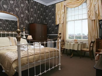 room-image