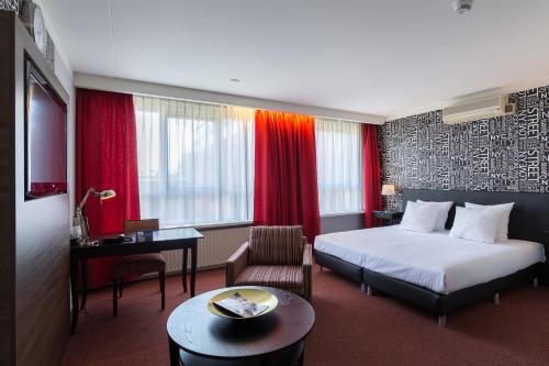 room-image
