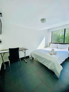 room-image