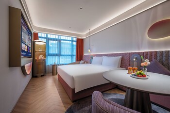 room-image