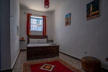 room-image