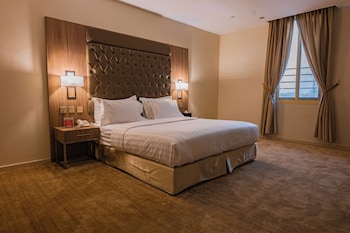 room-image