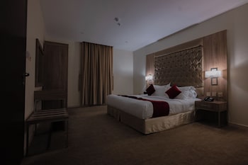 room-image