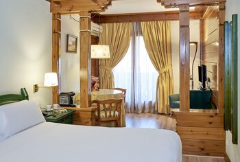 room-image