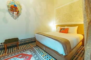room-image