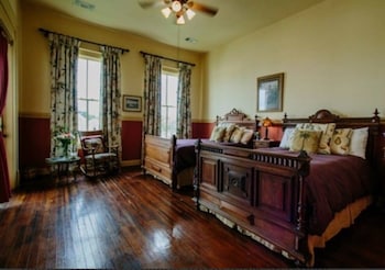 room-image
