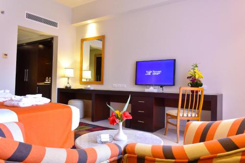 room-image