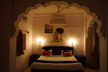 room-image