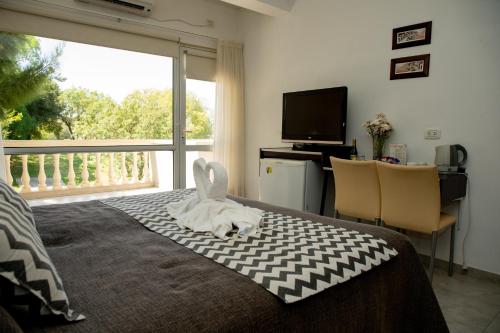 room-image