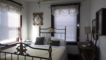 room-image