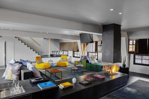 room-image