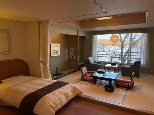 room-image