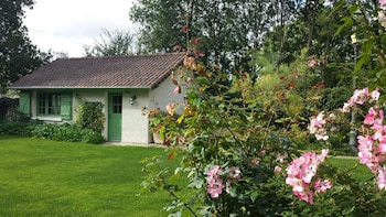 room-image