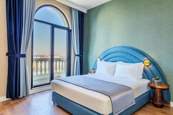room-image