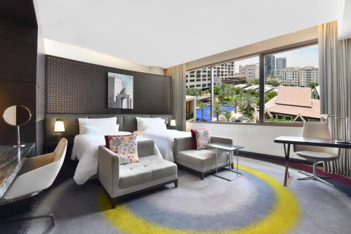room-image