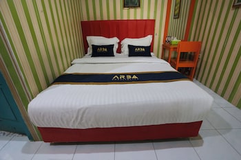 room-image