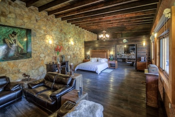 room-image