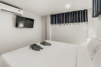 room-image