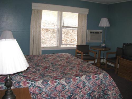 room-image