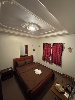 room-image