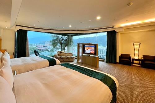 room-image
