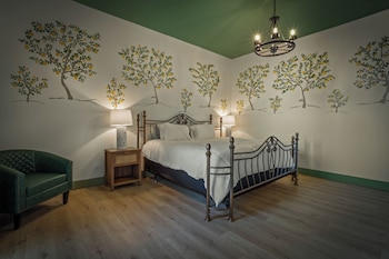 room-image