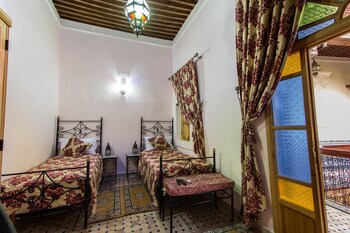 room-image