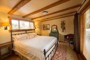 room-image