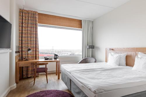 room-image