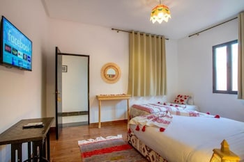 room-image