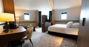 room-image