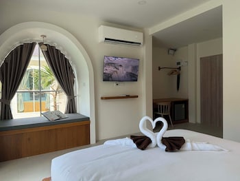 room-image
