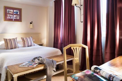 room-image