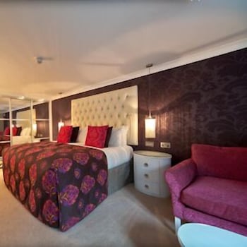 room-image