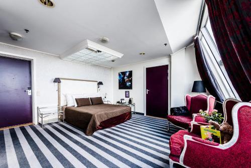 room-image