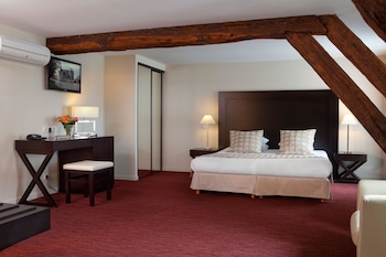 room-image