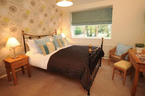 room-image