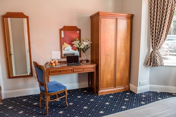 room-image