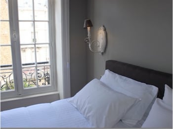 room-image
