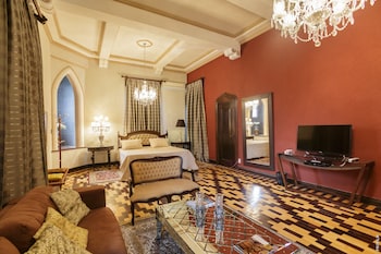 room-image