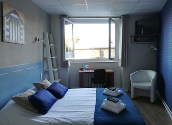 room-image
