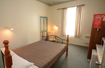 room-image