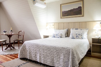 room-image