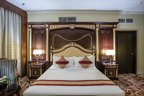 room-image