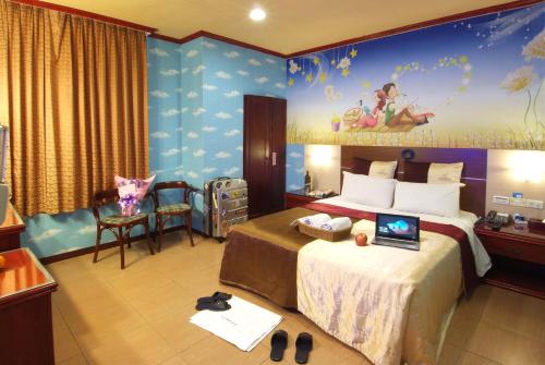room-image