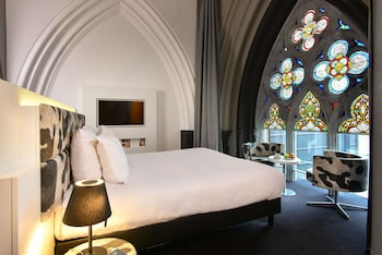room-image