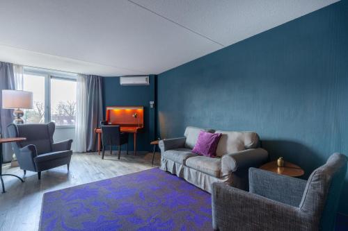 room-image